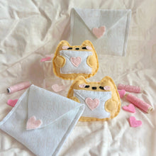 Load image into Gallery viewer, mini felt boop plush - ♡ envelope
